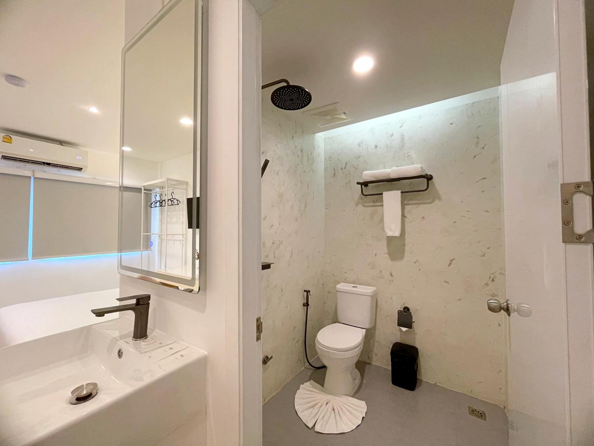 Aparthotel Arawana Express Sukhumvit 22 Bangkok Exteriér fotografie